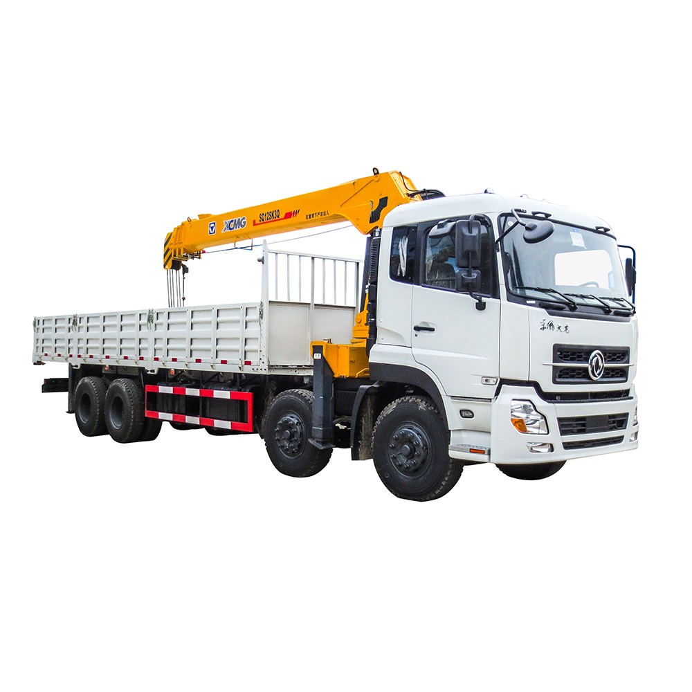 Автокран Dongfeng с 16-тонной стрелой